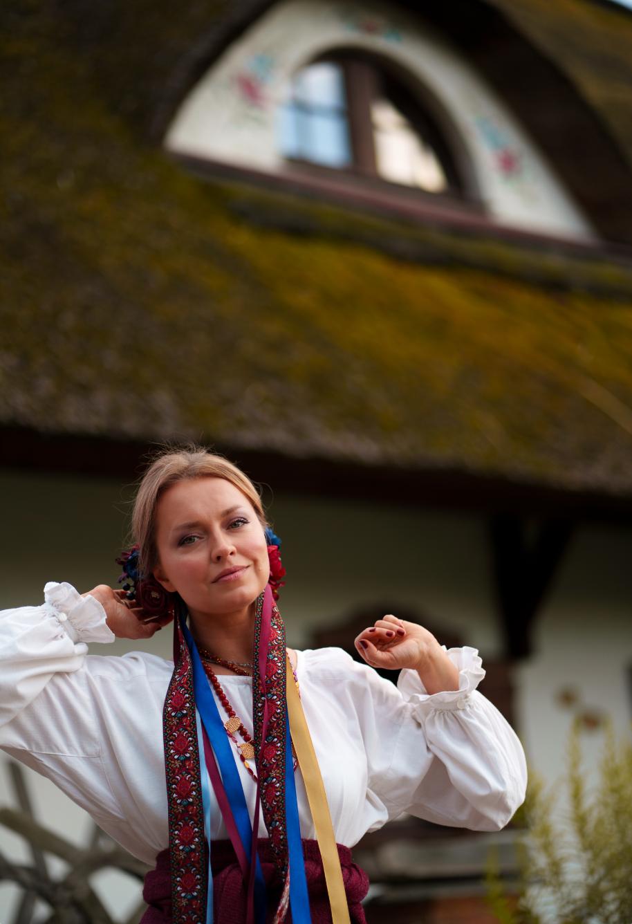 Daria w pozie tanecznej